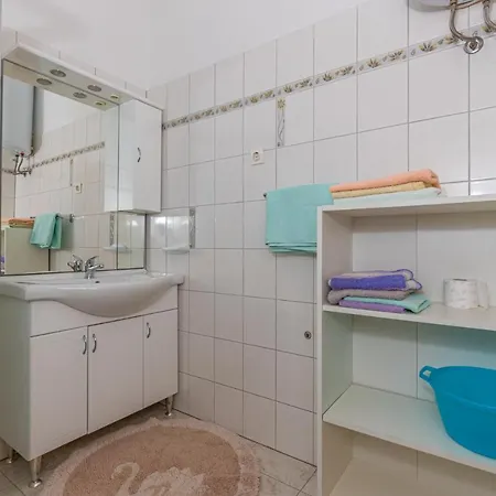 In 41601 Apartman *